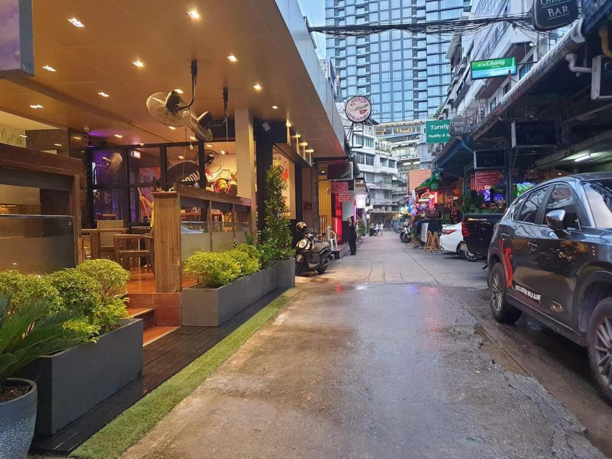 娜娜爱入住酒店